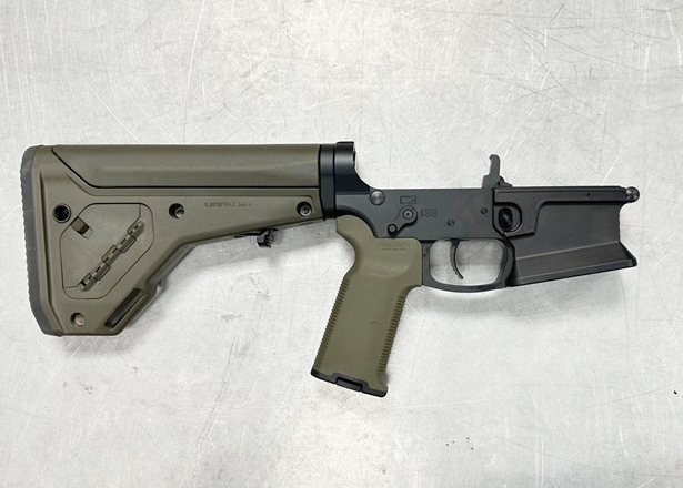 Competition Flared Magwell KE-15 CLR w/ Magpul UBR 